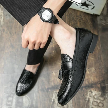 Мужская повседневная обувь Модный бренд Классическая повседневная мужская кожаная обувь Черная горячая распродажа дышащая деловая мужская обувь на шнуровке большой размер 48