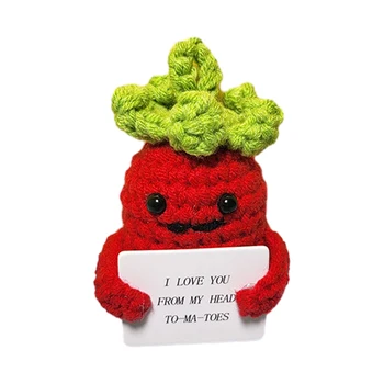  Праздничная антивыцветающая томатная кукла с позитивной картой Легкий офис Поощрение дня рождения Мягкие мини вязаные милые мотивационные подарки