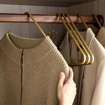  Бытовая треугольная вешалка Многоцелевой кронштейн для организации одежды для шкафа