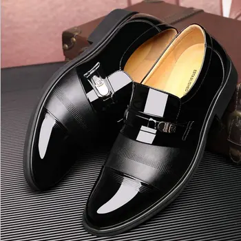 Новый бренд Мужская формальная обувь скольжение на лакированной коже с острым носком Оксфордская обувь для мужчин Классическая обувь Бизнес большой размер 2020