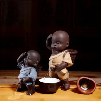 Фиолетовый песочный чай Украшения для домашних животных Маленький монах Керамические фигурки Чайная игра Писающая кукла Чайный набор Писающий спрей для воды Аксессуары